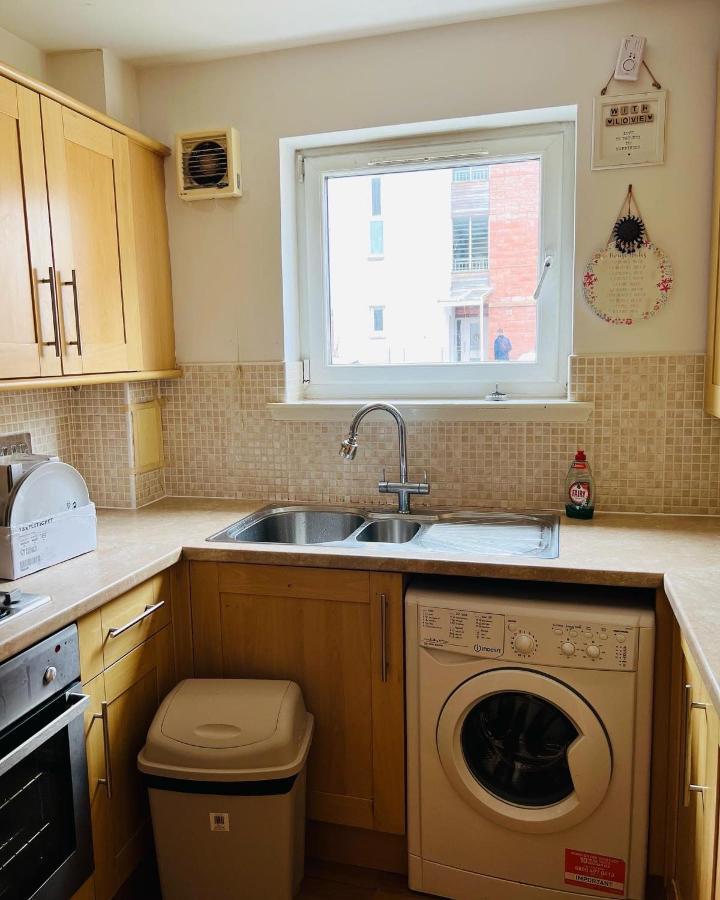 Modern 2Bed 2Bath Ground Floor Apartment Единбург Екстериор снимка